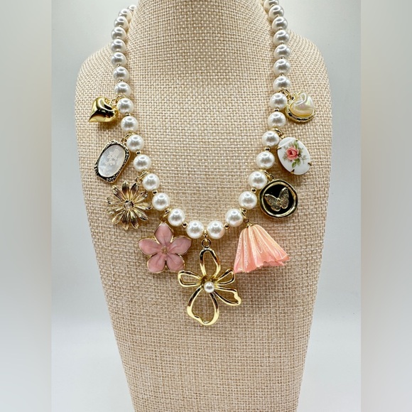 Original Creation Elegant Gold and Pink Charm Pearl Necklace - Picture 1 of 5